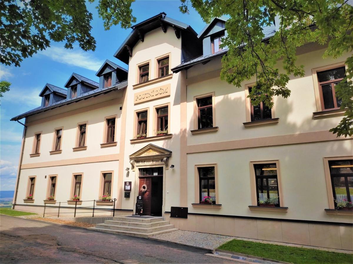 Hotel Poutni Dum Králíky Esterno foto