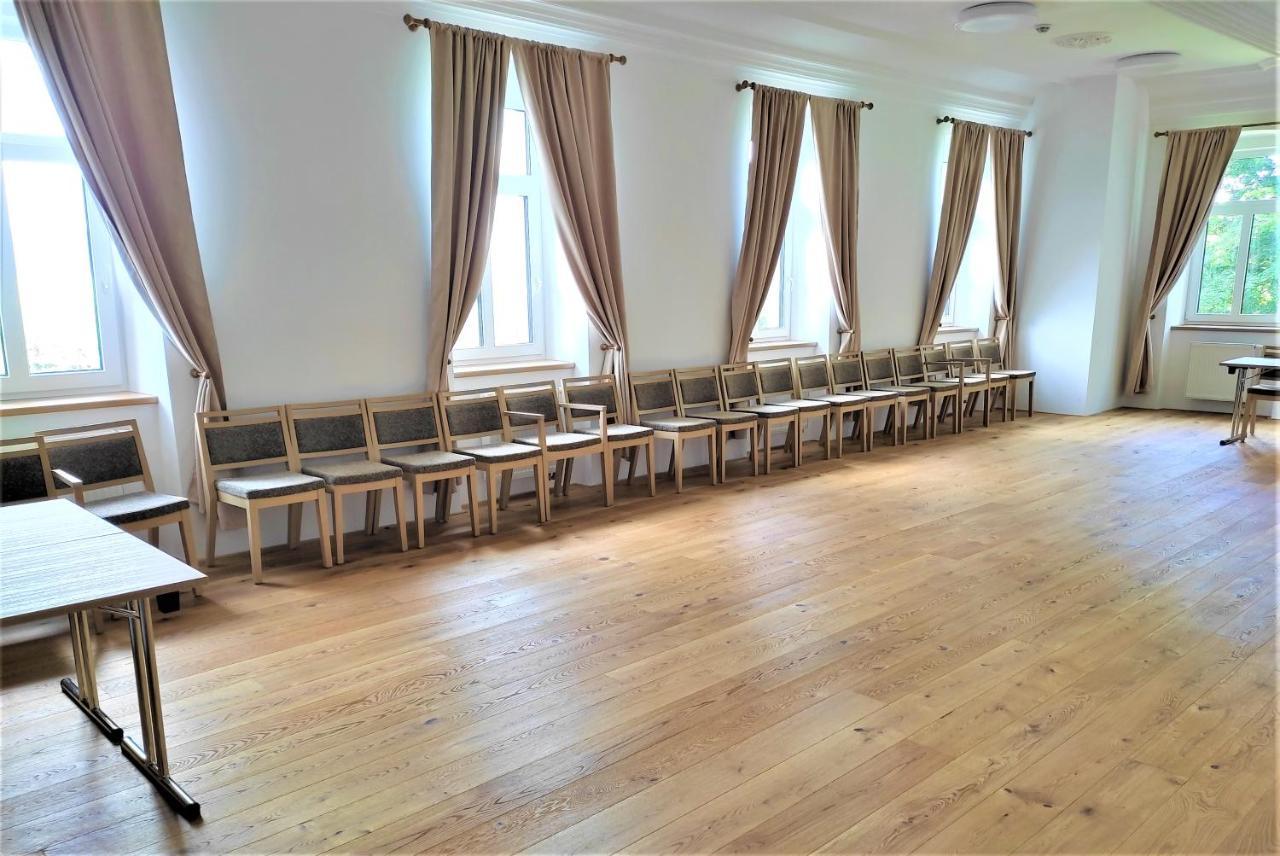Hotel Poutni Dum Králíky Esterno foto
