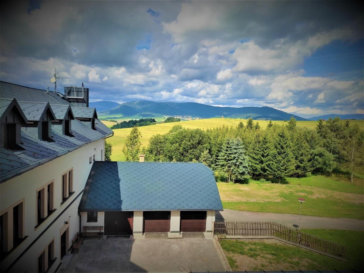 Hotel Poutni Dum Králíky Esterno foto