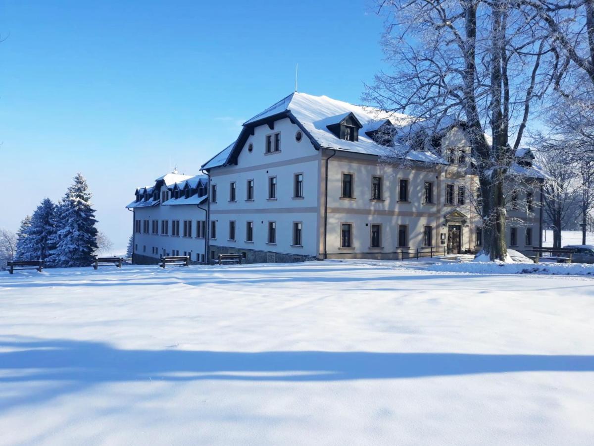 Hotel Poutni Dum Králíky Esterno foto