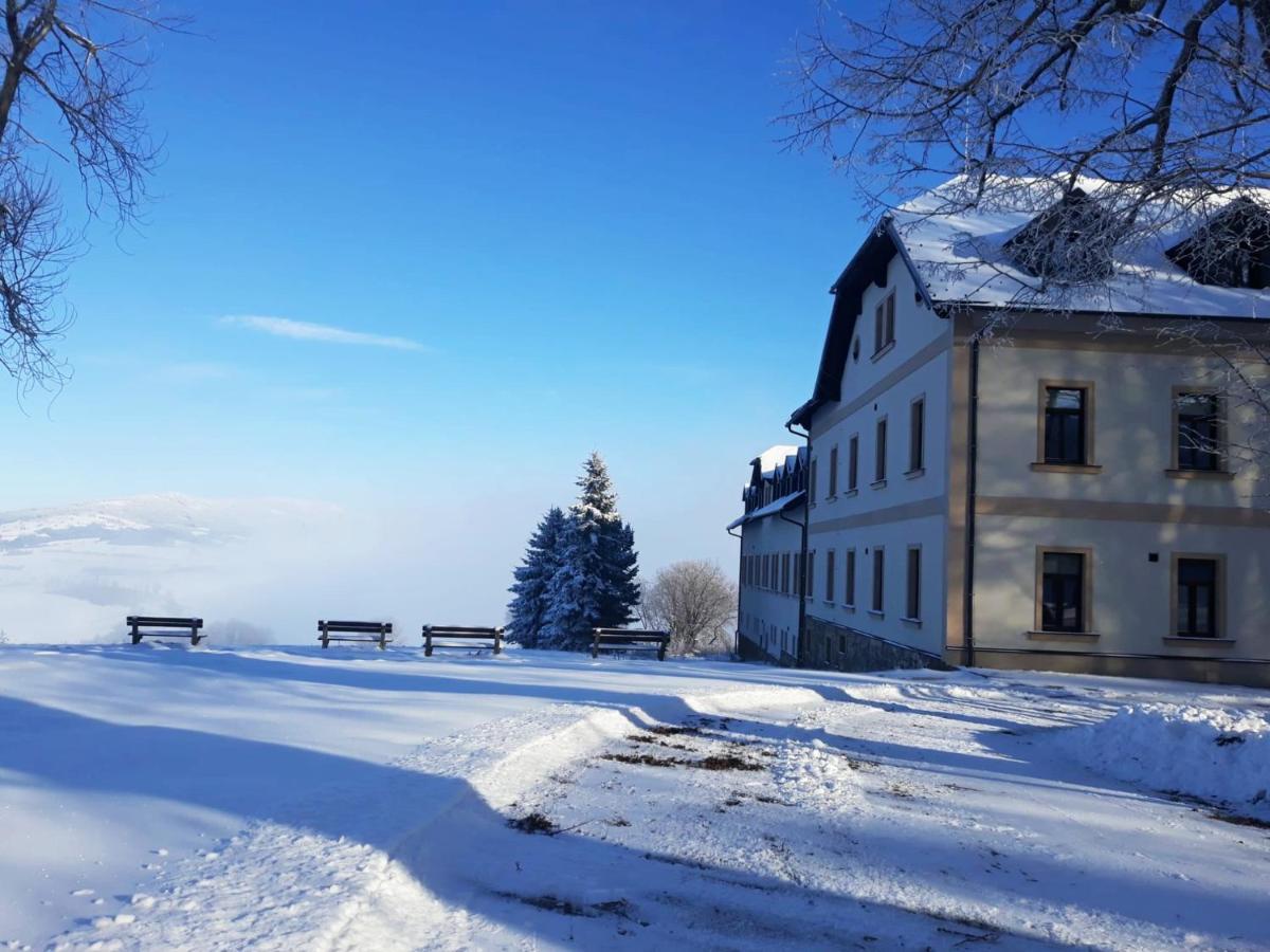 Hotel Poutni Dum Králíky Esterno foto