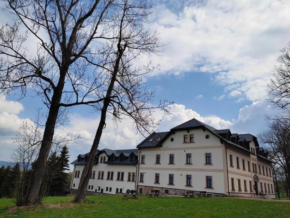 Hotel Poutni Dum Králíky Esterno foto