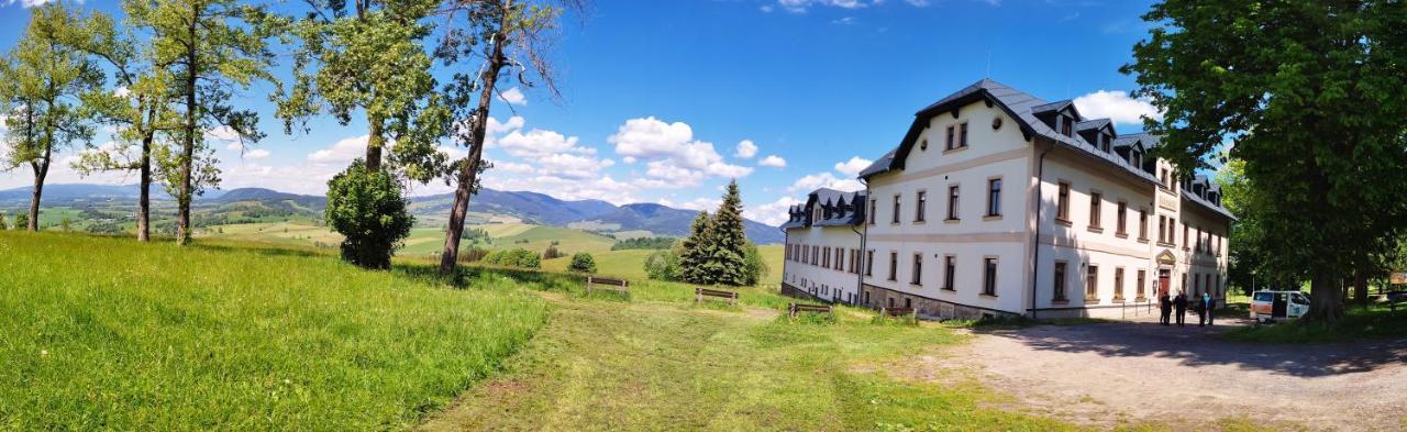 Hotel Poutni Dum Králíky Esterno foto
