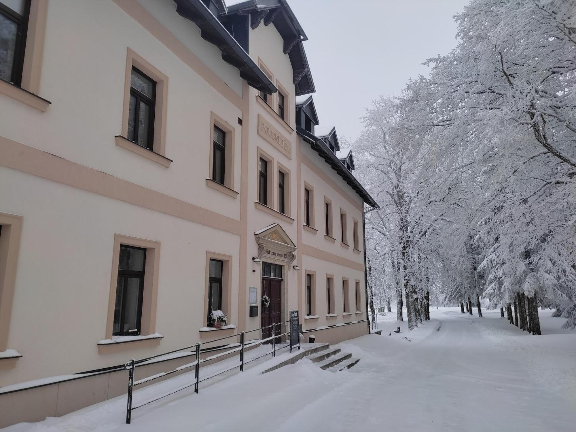 Hotel Poutni Dum Králíky Esterno foto
