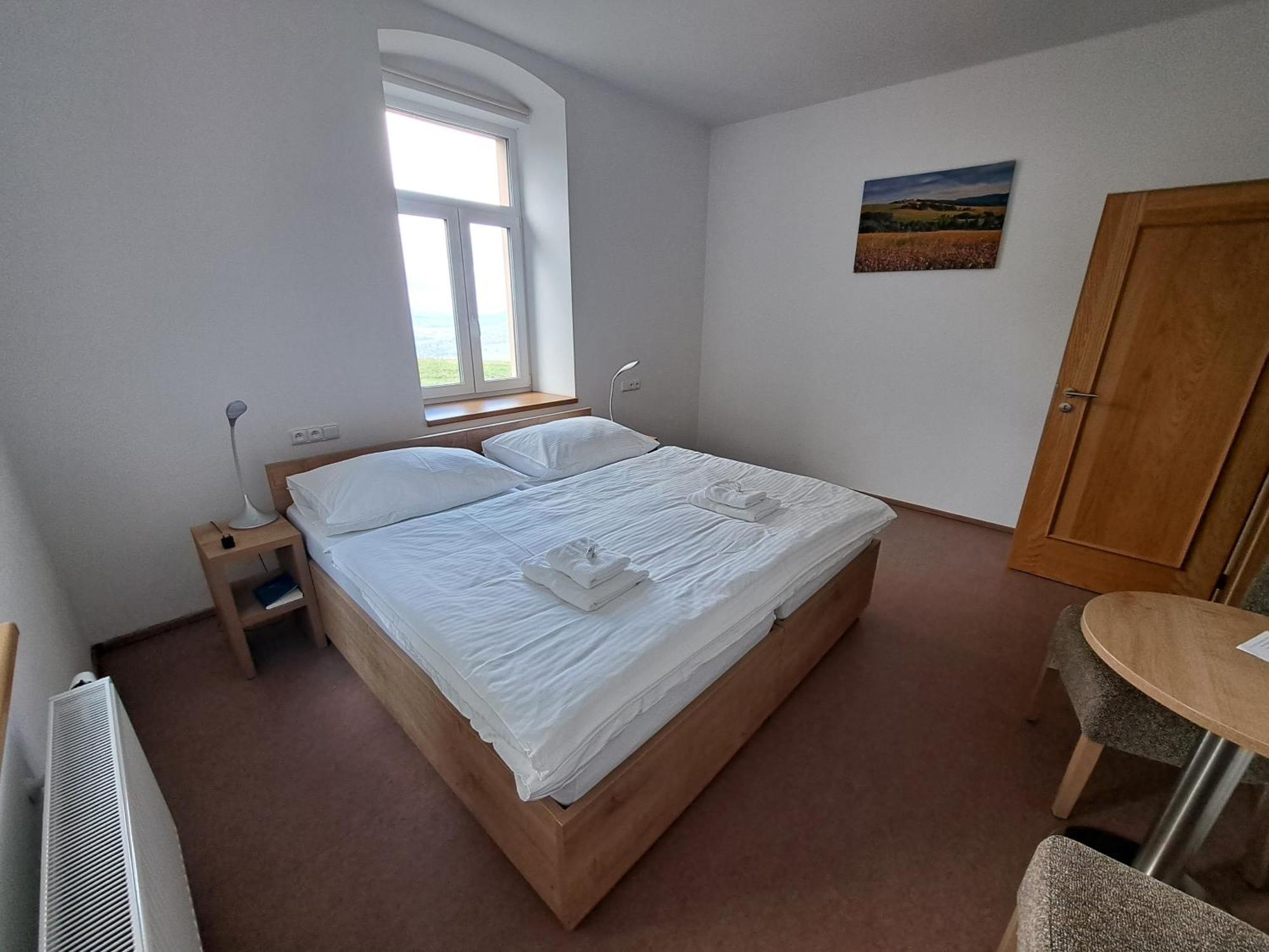 Hotel Poutni Dum Králíky Esterno foto