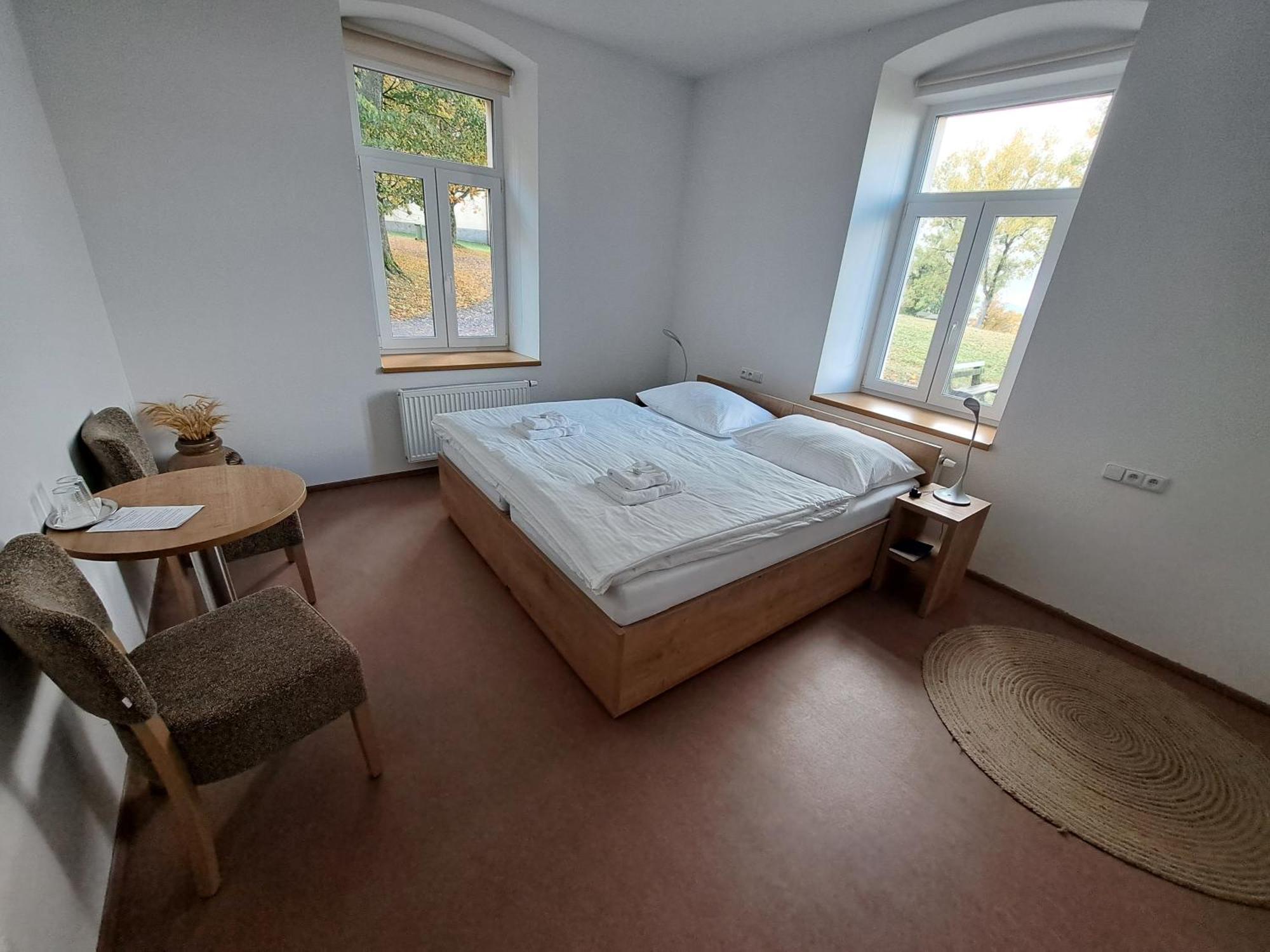 Hotel Poutni Dum Králíky Esterno foto